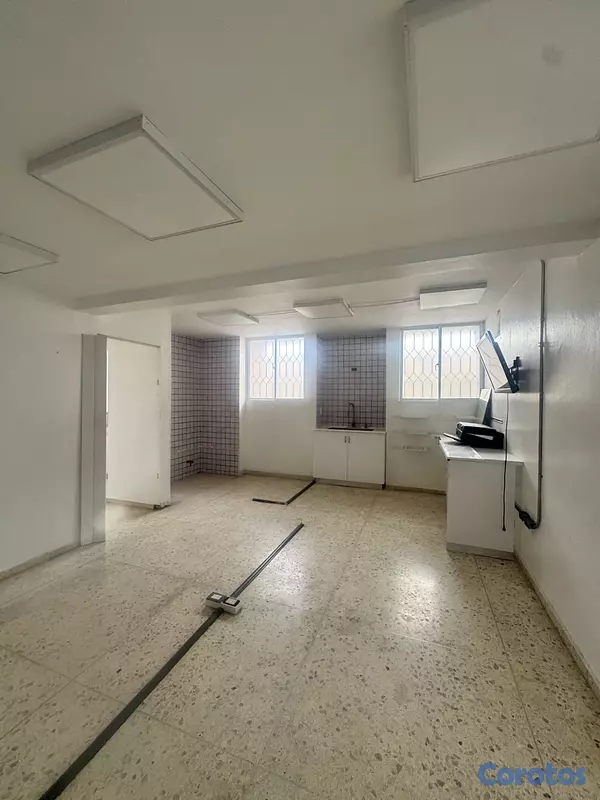 oficinas y locales comerciales - CASA COMERCIAL 3