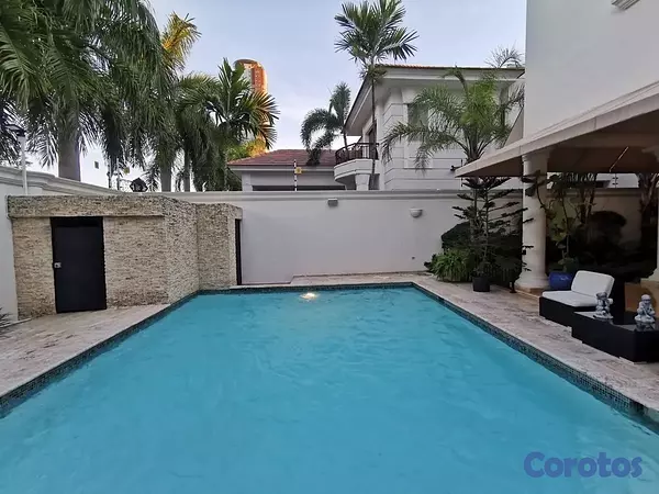 casas - Casa en Bella Vista para embajadas  3