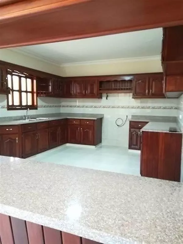 casas - CASA EN ALQUILER EN EL RES. EL DUCADO 7