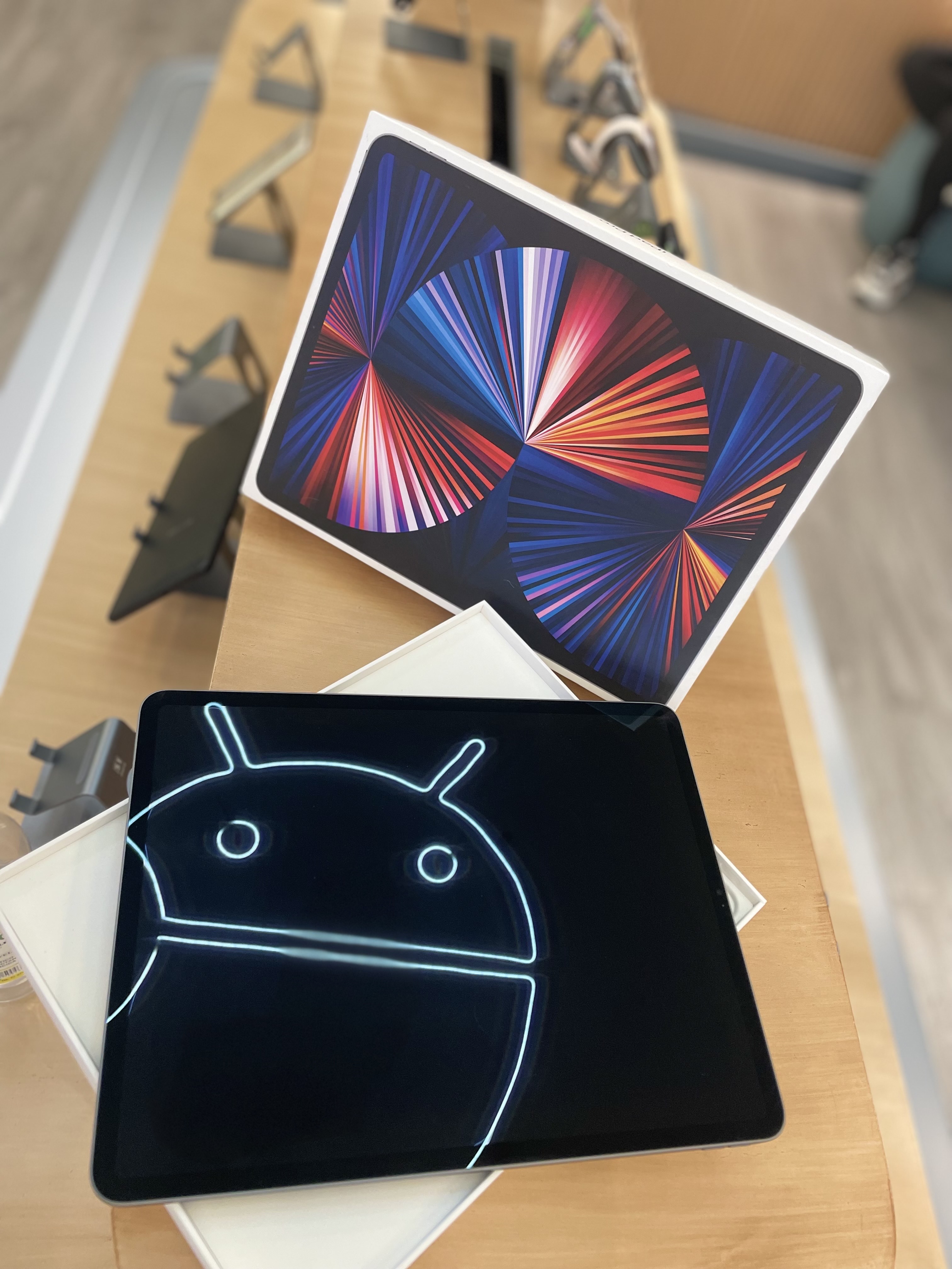 celulares y tabletas - IPAD PRO WI-FI (13” PULGADA) 5th GENERACIÓN 128GB 1