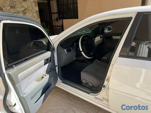carros - Vendo Suzuki Forenza Negociable  5
