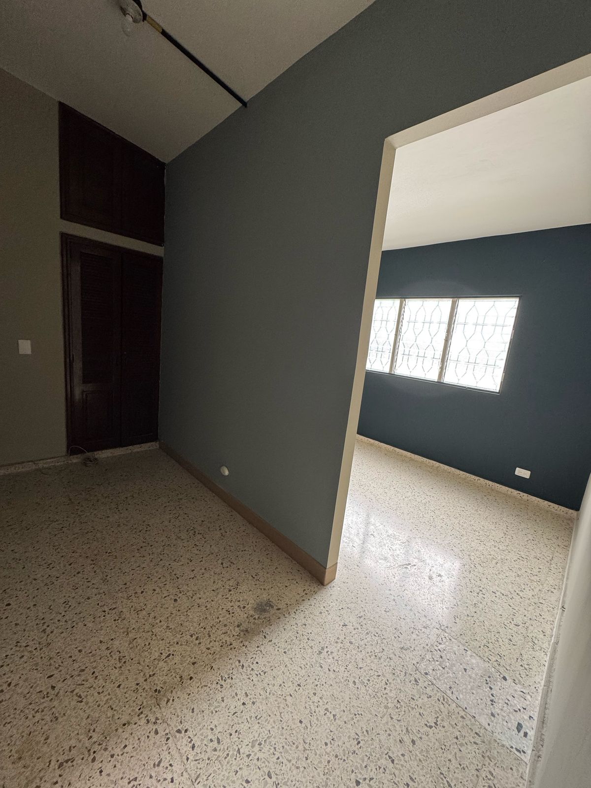 oficinas y locales comerciales - ALQUILO Para Negocios Segundo Piso En Piantini  4
