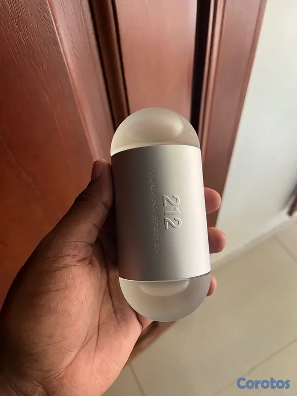 salud y belleza - Perfume 212 Carolina Herrera  3