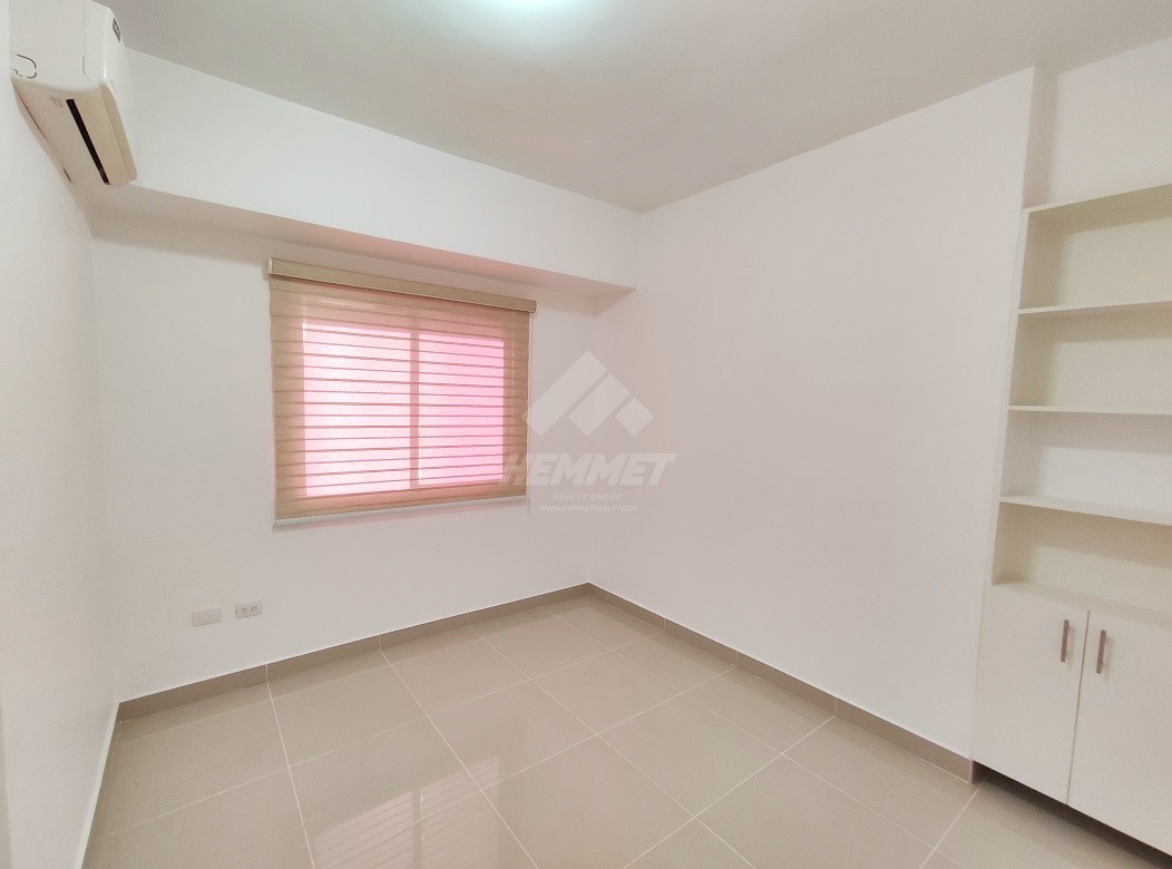 apartamentos - 5TO NIVEL CON LINEA BLANCA ENSANCHE NACO SANTO DOMINGO  4