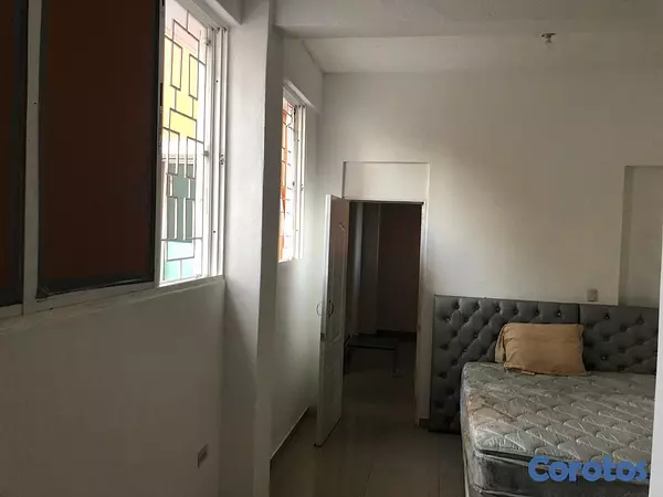 otros inmuebles - Edificio en la Zona Colonial de 3 niveles  4