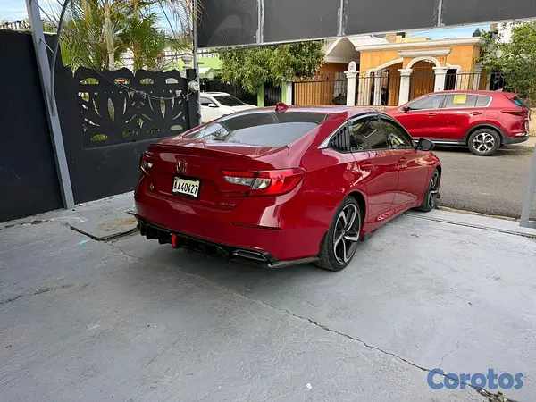 carros - Honda Accord Sport 2018 4