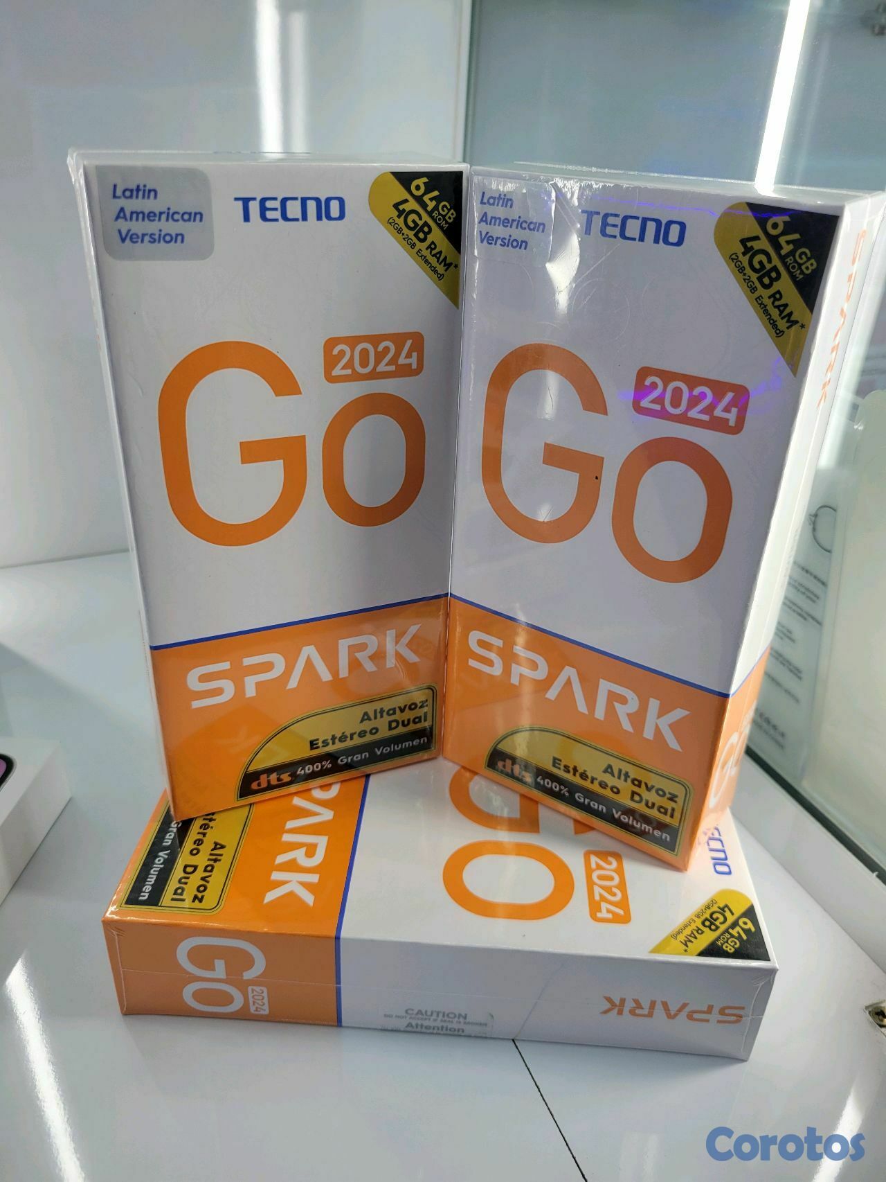 celulares y tabletas - TECNO SPARK GO 2024