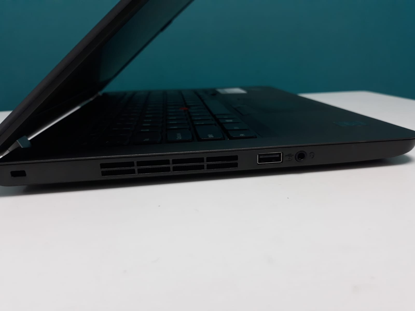 computadoras y laptops - Laptop, Lenovo ThinkPad E450 5th Gen, Intel Core i 5
