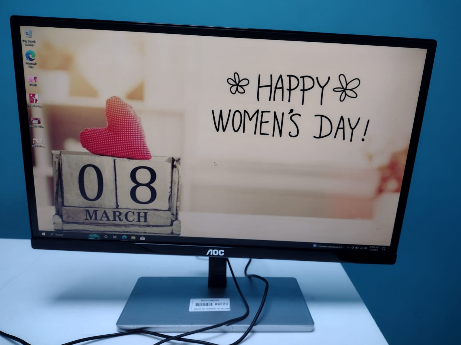 computadoras y laptops - MONITOR AOC 215LM00055 (21.5 IN) SIN BORDE