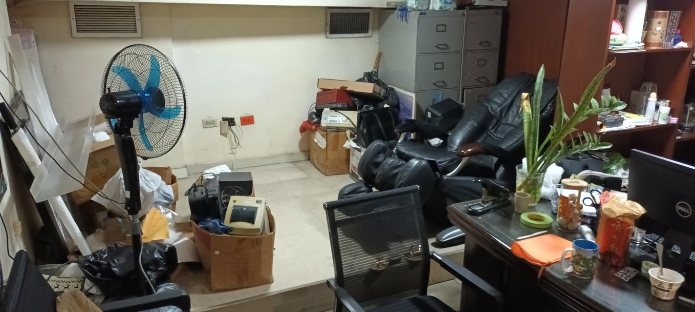 oficinas y locales comerciales - Almacén de 2 niveles en venta #24-725 cuenta con oficinas, área de almacenamient 6