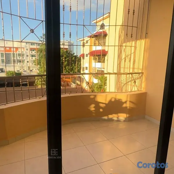 apartamentos - SE VENDE Amplio Apartamento CON ASCENSOR, PISCINA, 7