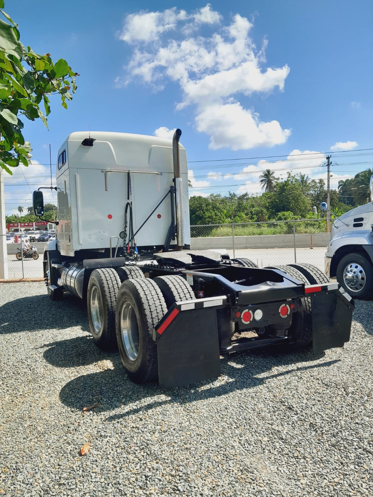 camiones y vehiculos pesados - MACK PINNACLE AÑO 2015  3