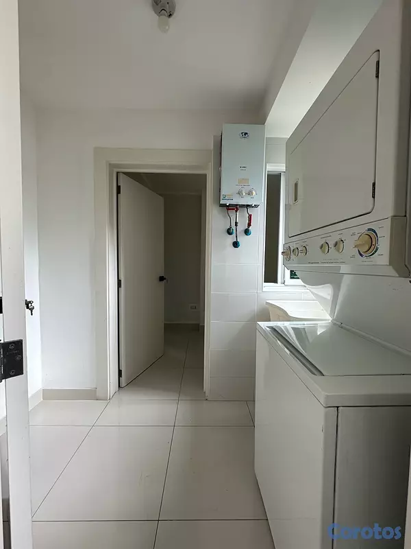 apartamentos - Apartamento en Alquiler de 2 Habitaciones con Línea Blanca - Piantini  8