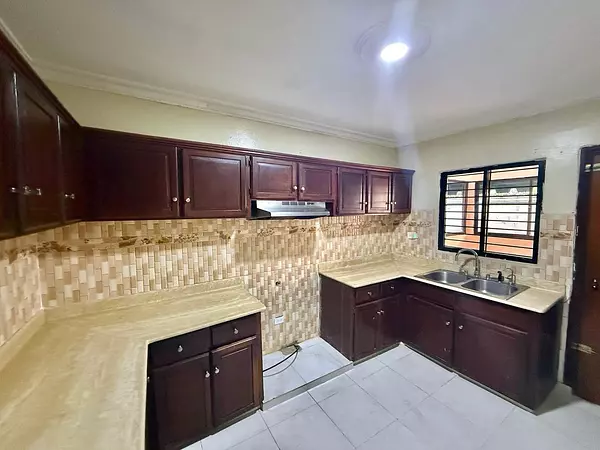 casas - Casa en alquiler Bella Vista Sur  6
