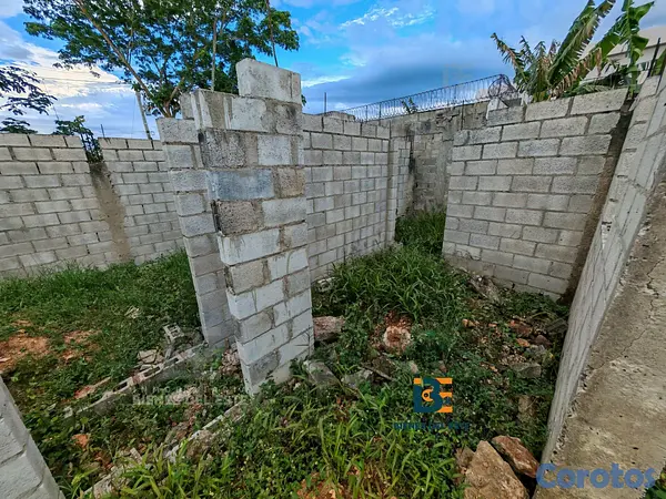 casas - Se Vende Mejora a` Nivel de Plato en Resedencial N 4