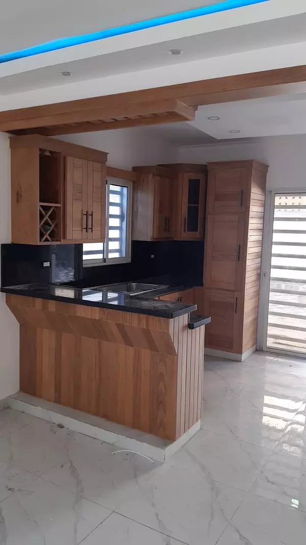 casas - Casa de dos niveles (M.J), Mirador del Este Charles San Isidro. VENDIDA 4