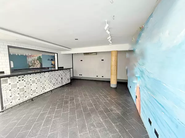 oficinas y locales comerciales - Local céntrico en ensanche Naco 4