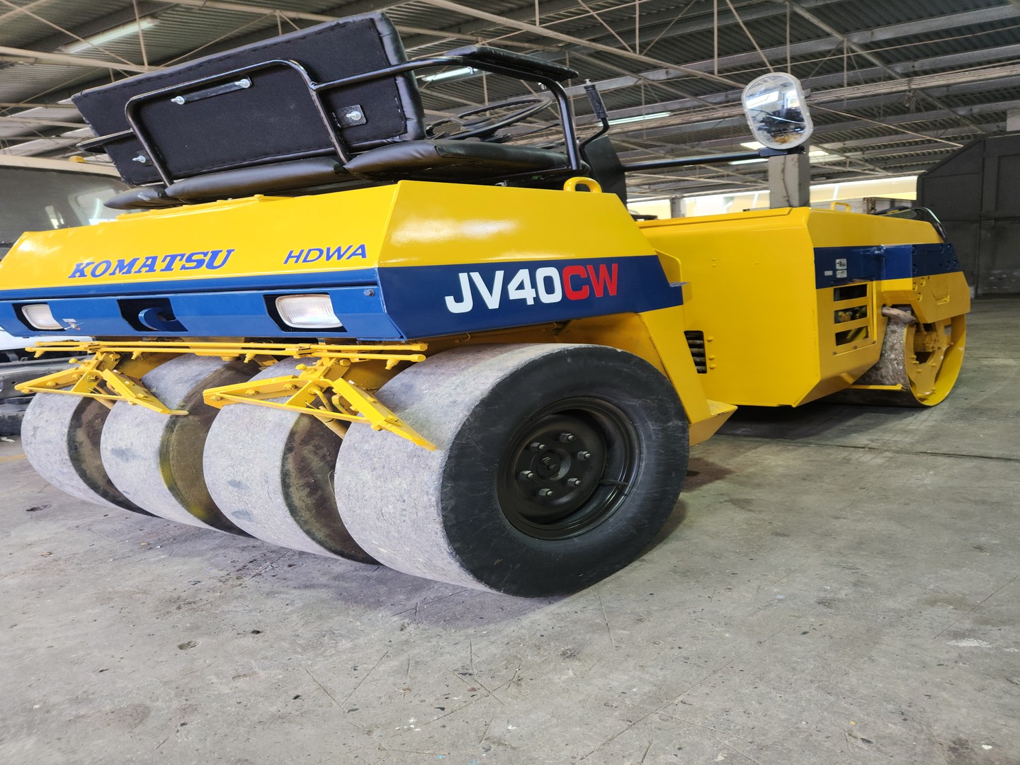 otros vehiculos - Rodillo combinado komatsu, recién importado de Japón.  4