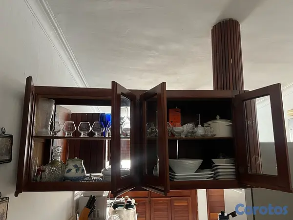 muebles y colchones - vitrina/gabinete aéreo de caoba con puertas de cristal, como nuevo  5