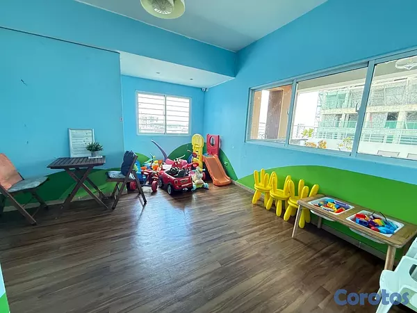 apartamentos - vendo Evaristo Morales tres habitaciones 2.5 baños dos parqueos balcón servicio  14