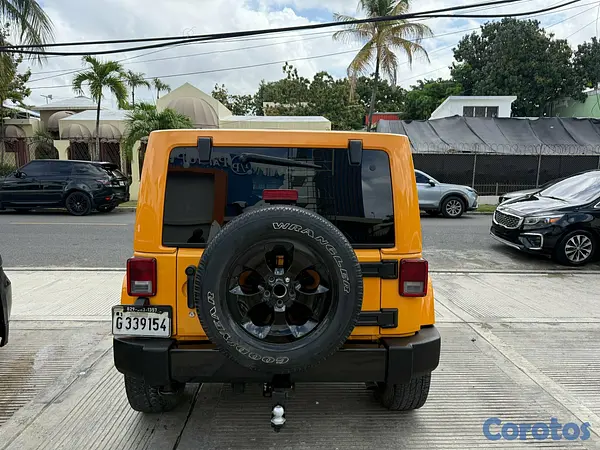 jeepetas y camionetas - Jeep Wrangler Sahara 2012 9