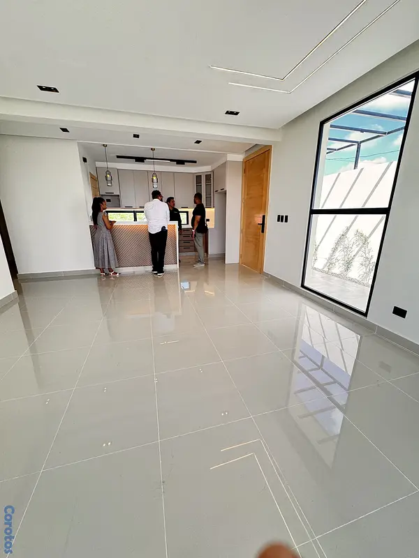 casas - venta de casa tipo Villa con opción a piscina santo Domingo este 5