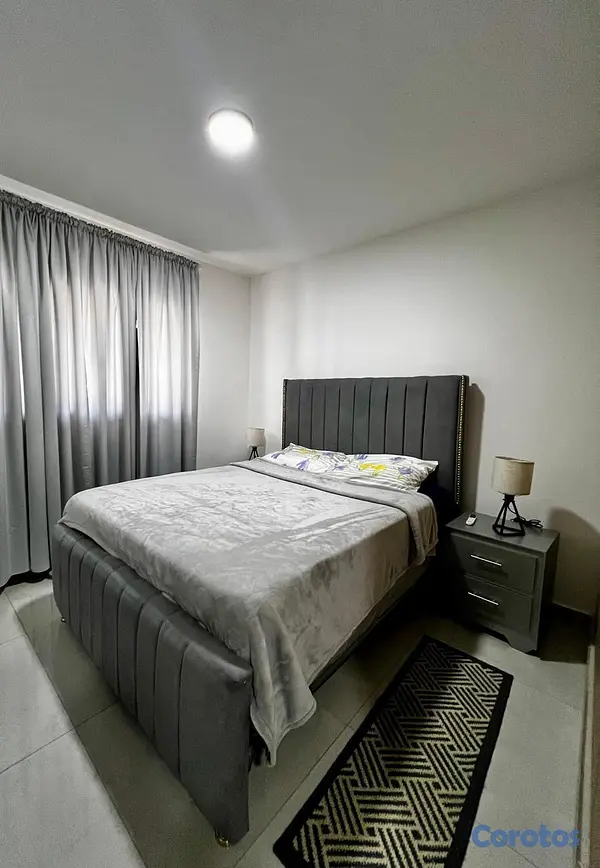 apartamentos - Apartamento 2do Nivel en Ave. Hispanoamericana  10