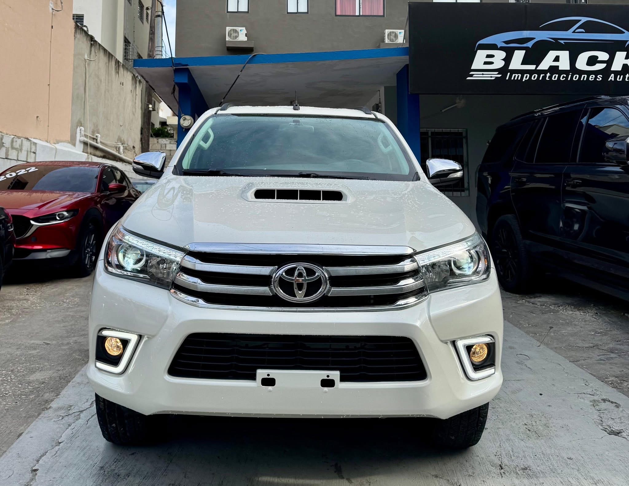 jeepetas y camionetas - Toyota Hilux SRV 2018 4x4 5