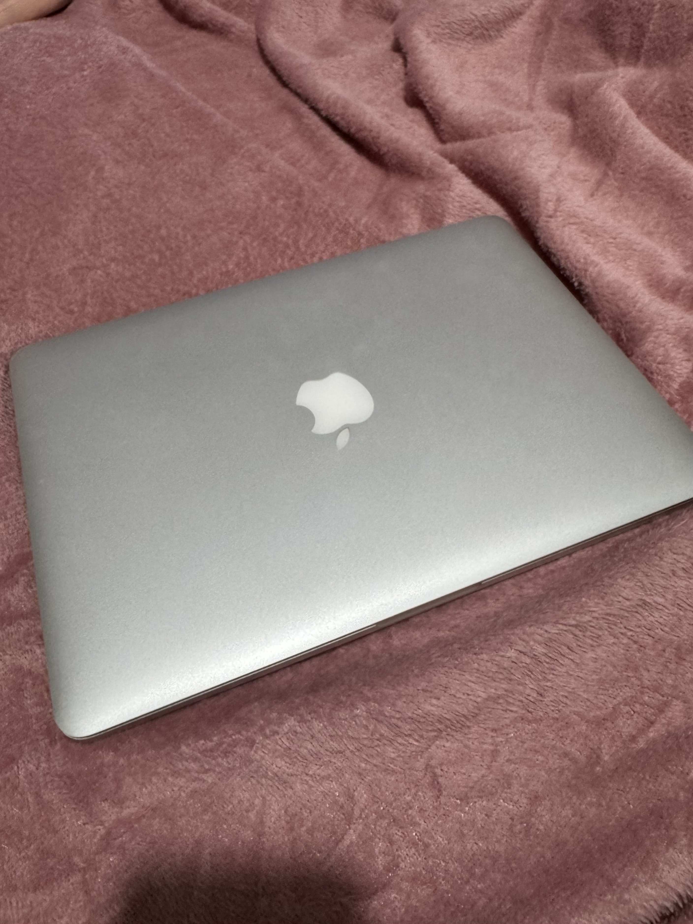 computadoras y laptops - MacBook Pro 2013 256gb 4
