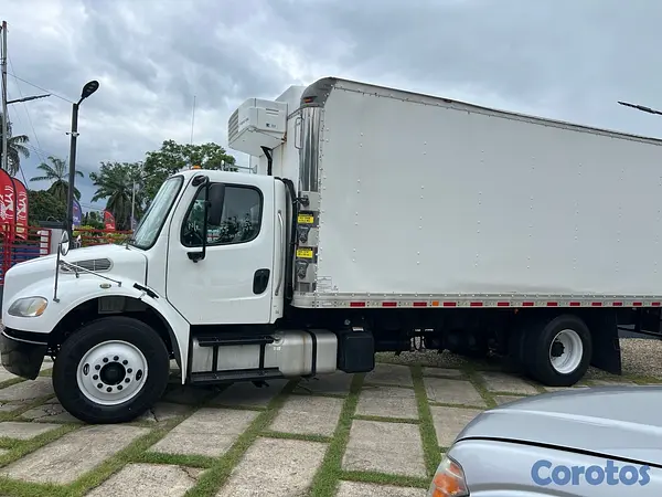jeepetas y camionetas - Camion Freightliner  12
