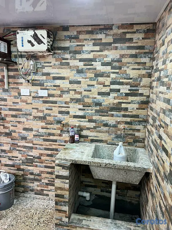 apartamentos - ¡Apto en venta totalmente remodelado. Ave Independencia- 2do nivel!  9