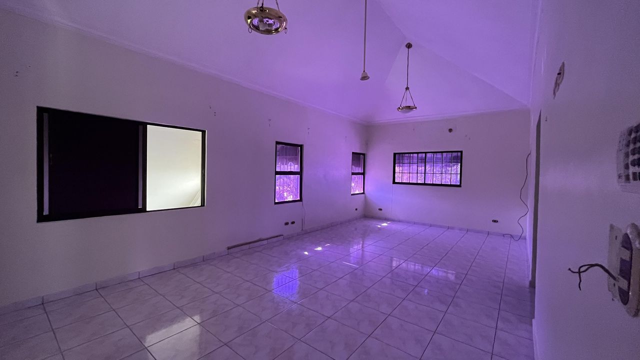 casas - Casa para oficina o uso comercial en El Millon  4