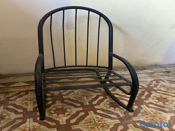 muebles y colchones - Mecedora de metal  2
