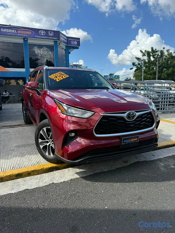 jeepetas y camionetas - Toyota highlander  2020 XLE  2