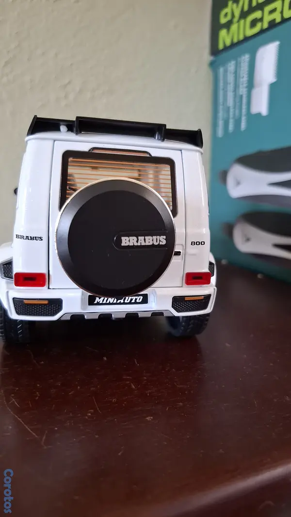 hobby y coleccion - Mercedes benz g wagon 800 10