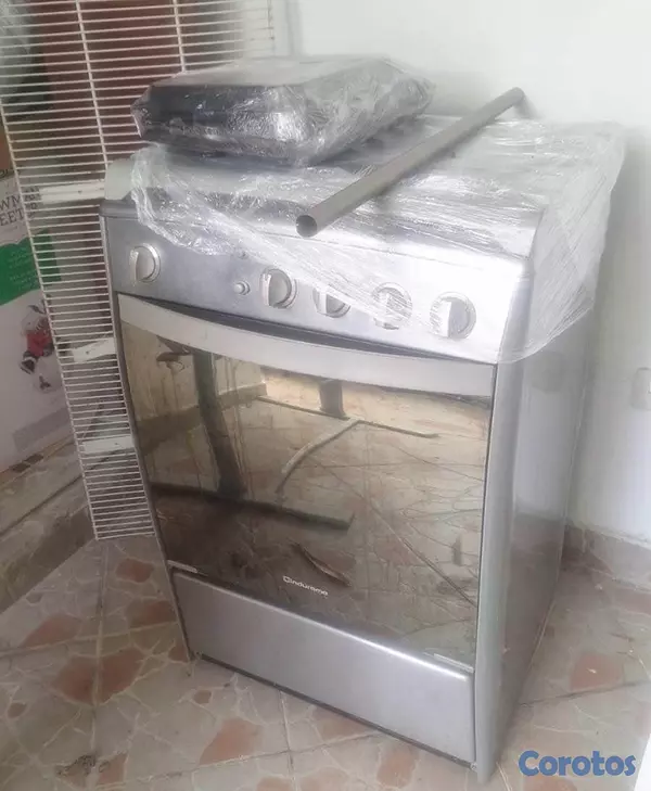 cocina - estufa Indurama de 24” 2