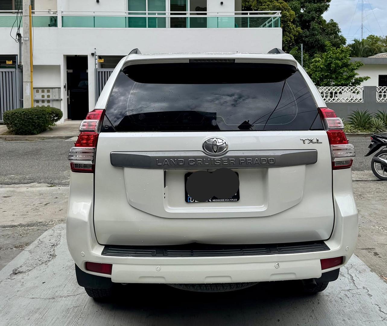 jeepetas y camionetas - Toyota Land Cruiser Prado TXL 2014 2