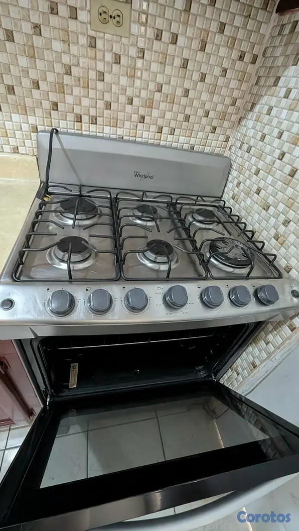 electrodomesticos - Estufa Whirlpool INOX. 6 Hornillas 5