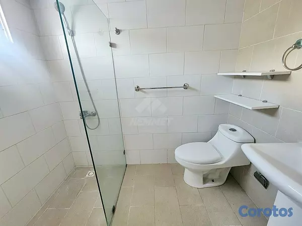 apartamentos - TORRE PISCINA Y GIMNASIO LOS RIELES GURABO SANTIAG 5