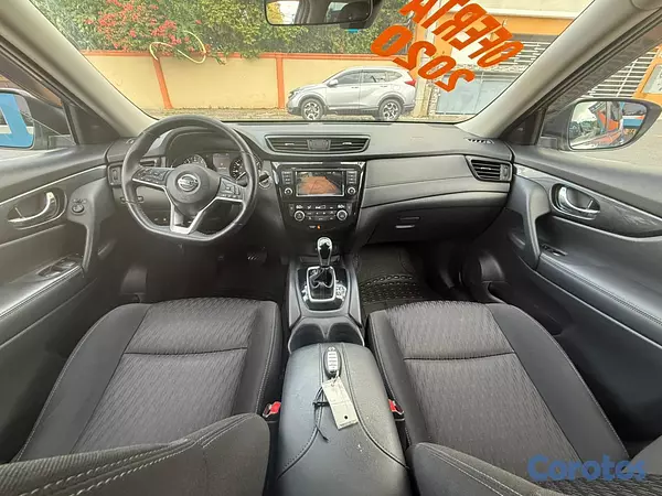 jeepetas y camionetas - Nissan Rogue SV 2020 4