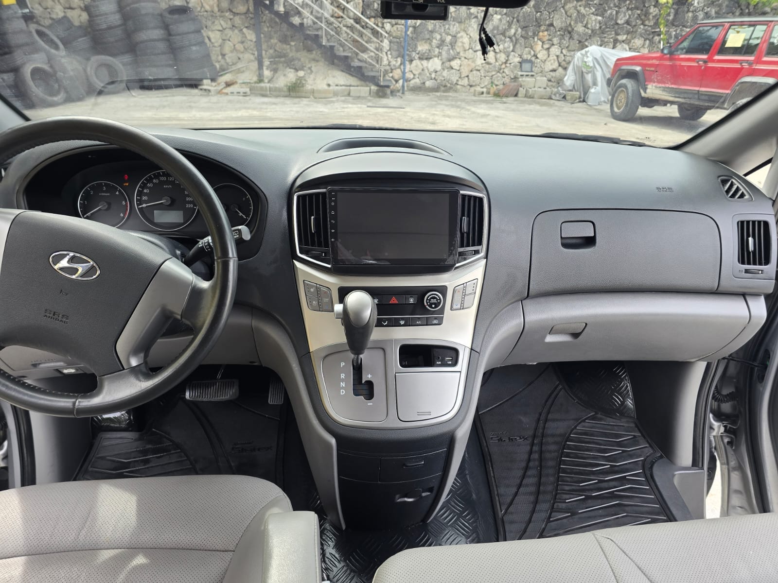 jeepetas y camionetas - hiunday starex 2019 5