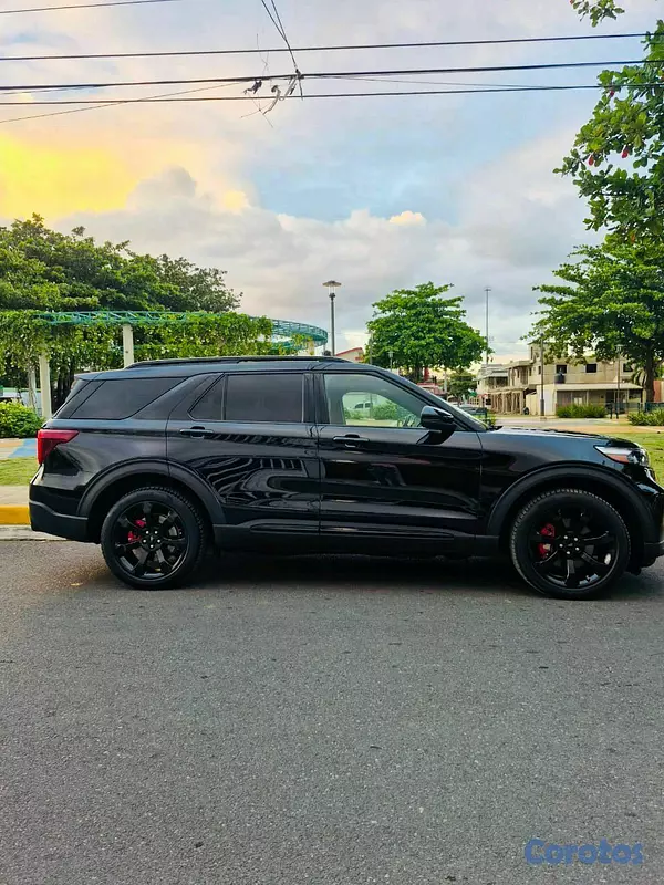 jeepetas y camionetas - Ford Explorer st 2020 panorámica  5