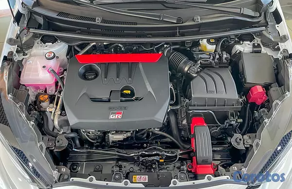 carros - Toyota Yaris GR 2026 9