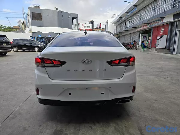 carros - HYUNDAI SONATA NEW RISE 2018 BLANCO 3