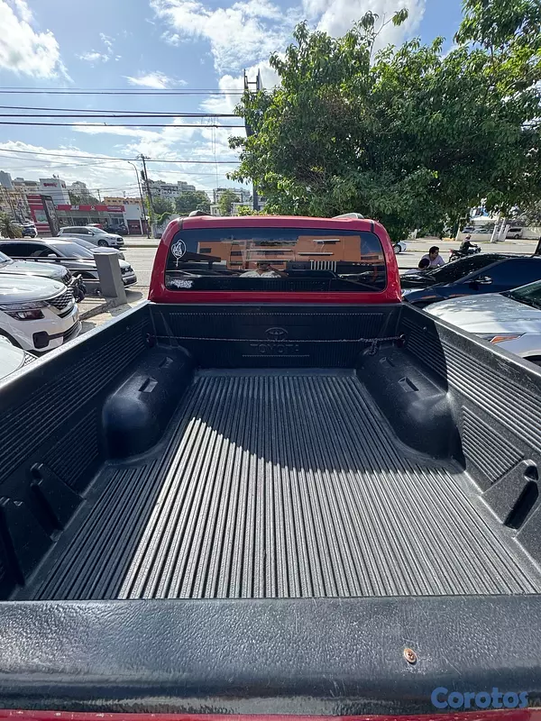 jeepetas y camionetas - Toyota Hilux SRV 2017
 11