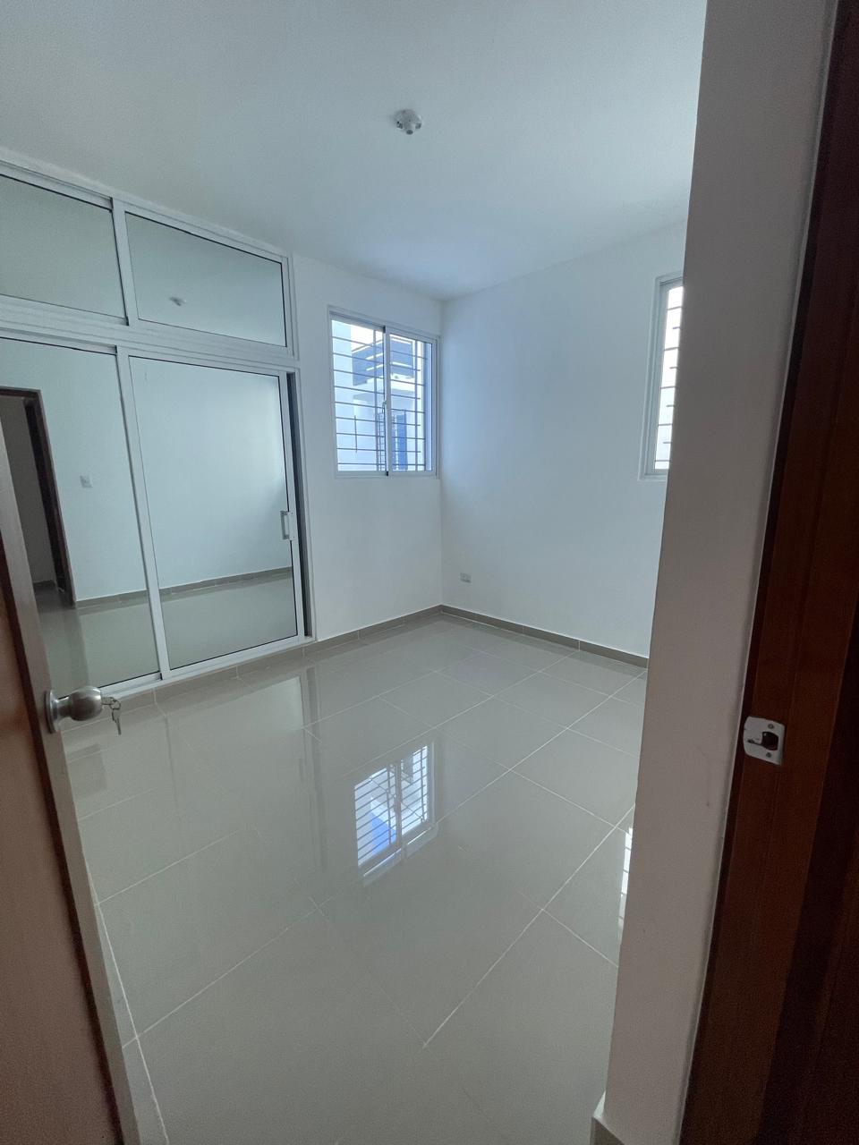 apartamentos - Apartamento en venta - llanos de de Gurabo 5