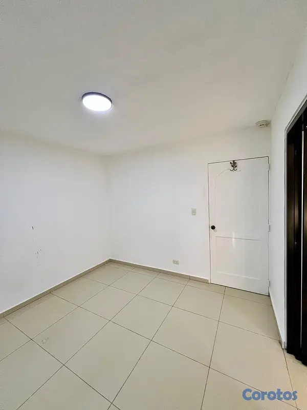 oficinas y locales comerciales - oficina en alquiler / Avenida Sarasota 3