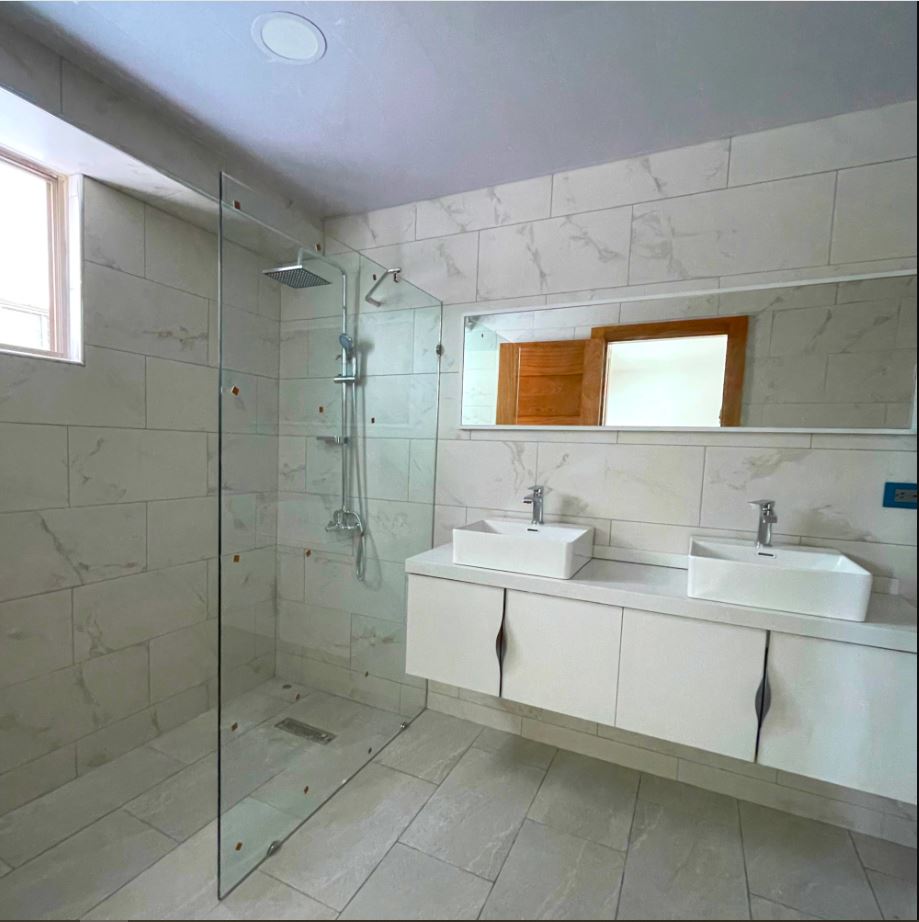 apartamentos - Apartamento a pasos de la Av. Anacaona con 300m2 7
