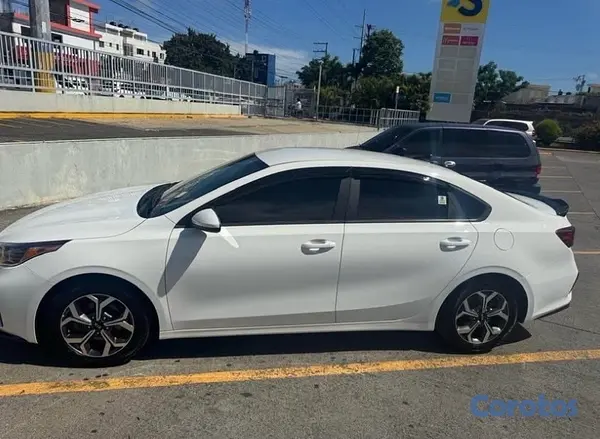 carros - Kia Forte 2020 Americano Carfax  4