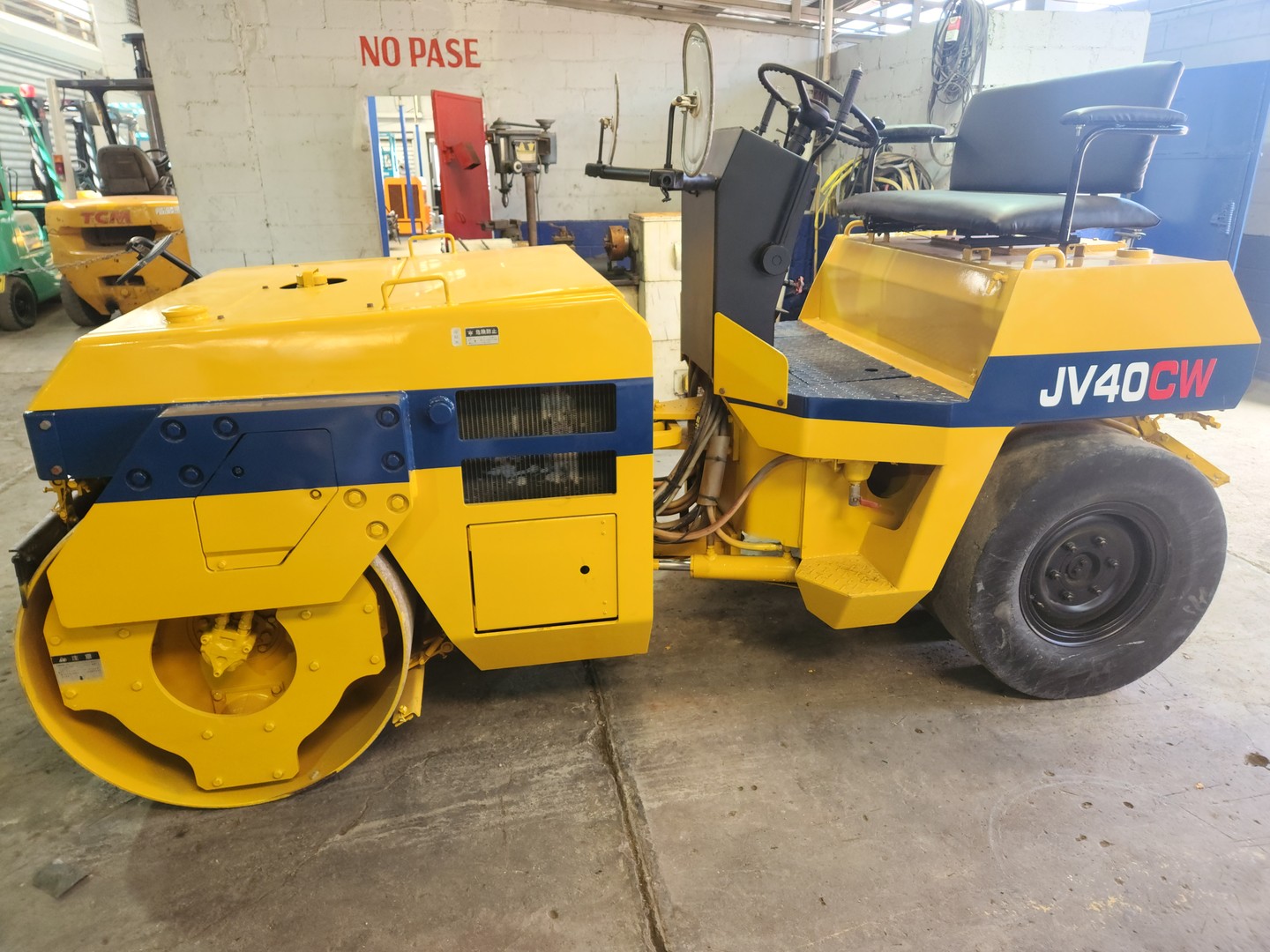 otros vehiculos - Rodillo combinado komatsu, recién importado de Japón.  2
